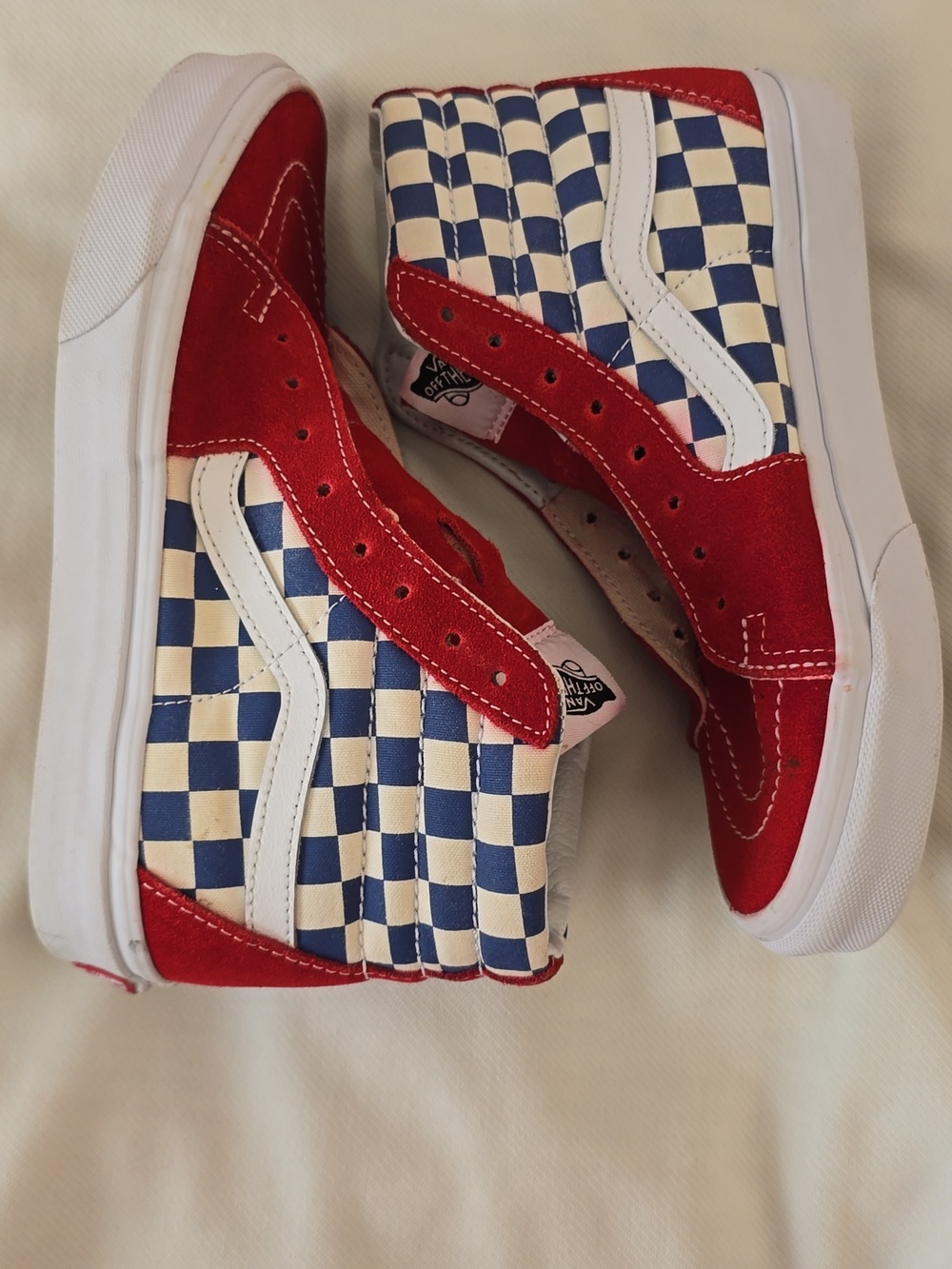 Vans - Picture 8 of 17